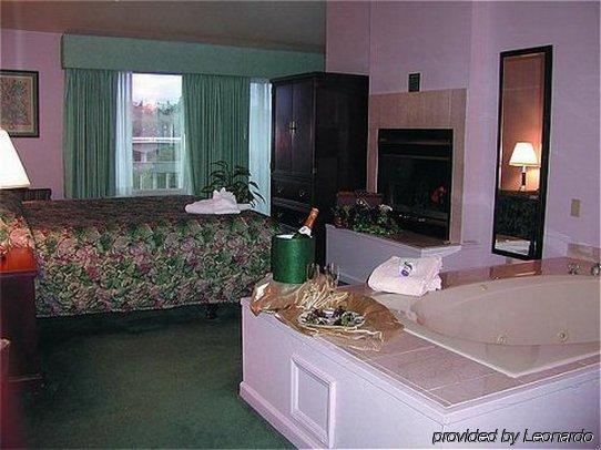 Lake Natoma Inn Фолсъм Стая снимка